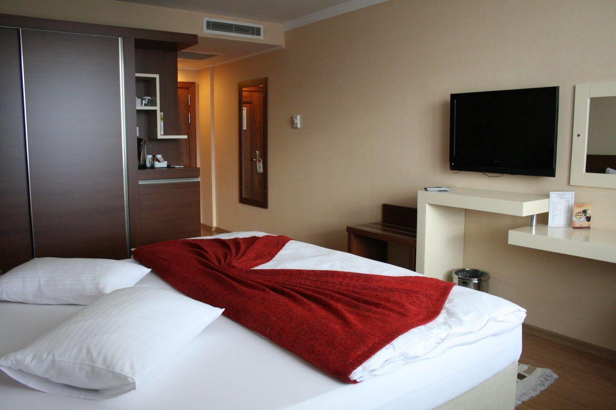 Gosterisli Otel Duzce Exterior foto